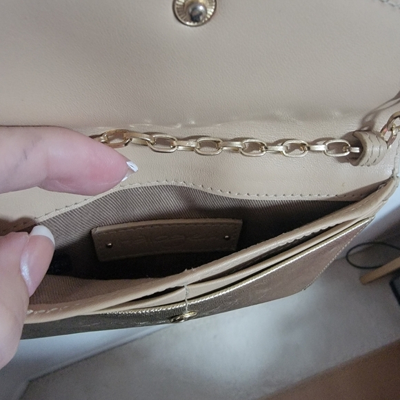 Halogen Gold Metallic with Gold Chain Shoulder/Crossbody Wallet - Picture 5 of 7